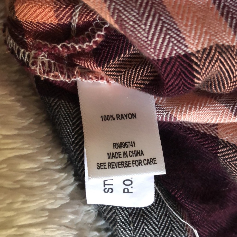 Belle du jour | Plaid front knot long sleeved button up shirt - Picture 4 of 12